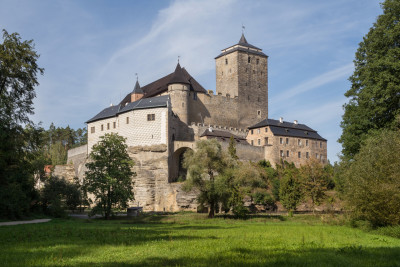 Za pohádkovými bytostmi i architektonickými skvosty