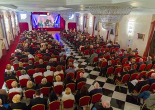 Festivals, concerts and exhibitions in historic residences