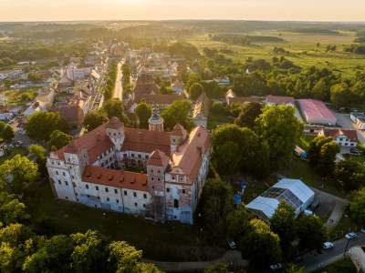 Hned u dálnice A4 - podívejte se cestou